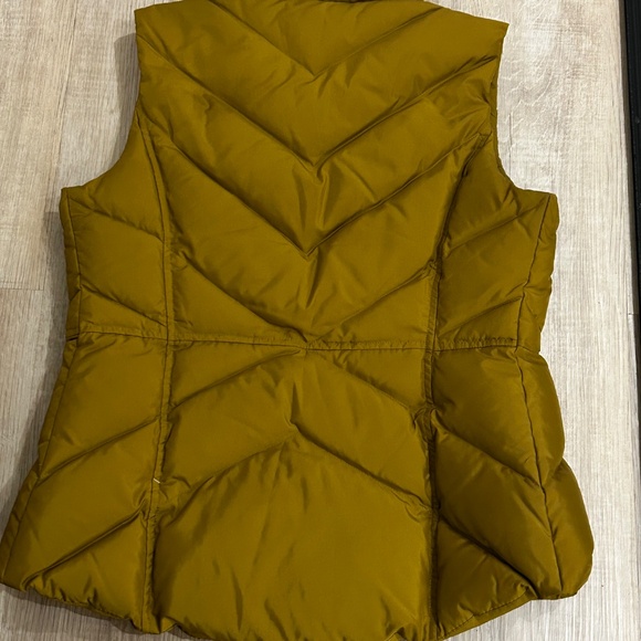 J.Crew Womens Puffer Vest Size - Small - Picture 2 of 6